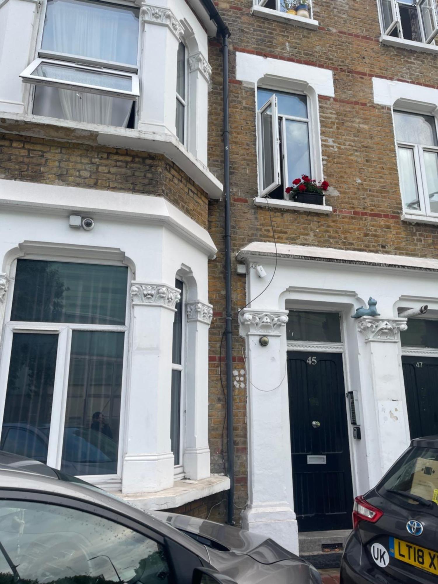 One Bedroom Flat Near Westfield